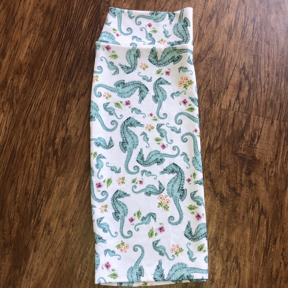 LuLaRoe Cassie NWOT